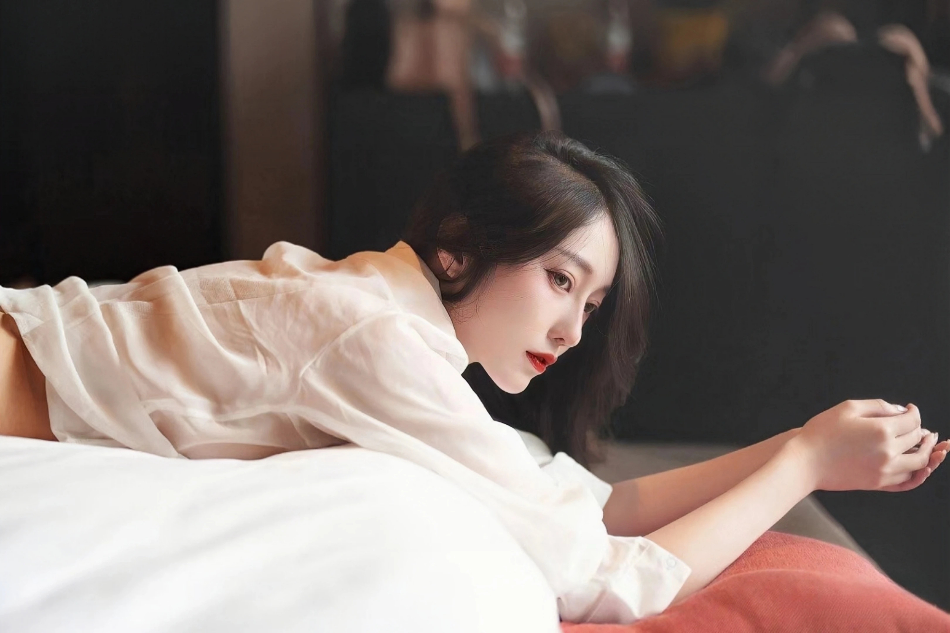 中俄界江乌苏里江明水期开渔 渔民喜获第一网鲜鱼